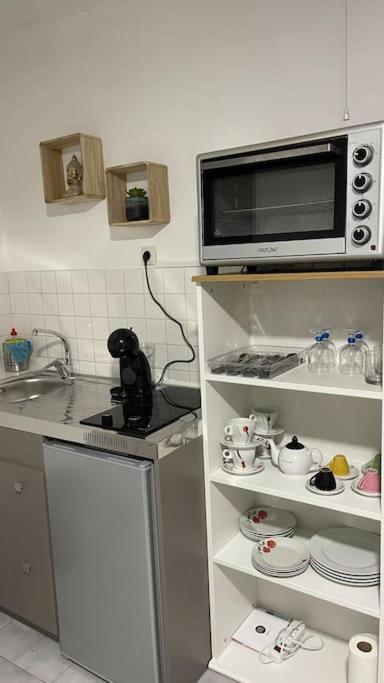 Joli Studio Dans Le Village 圣马迪拉莫 外观 照片